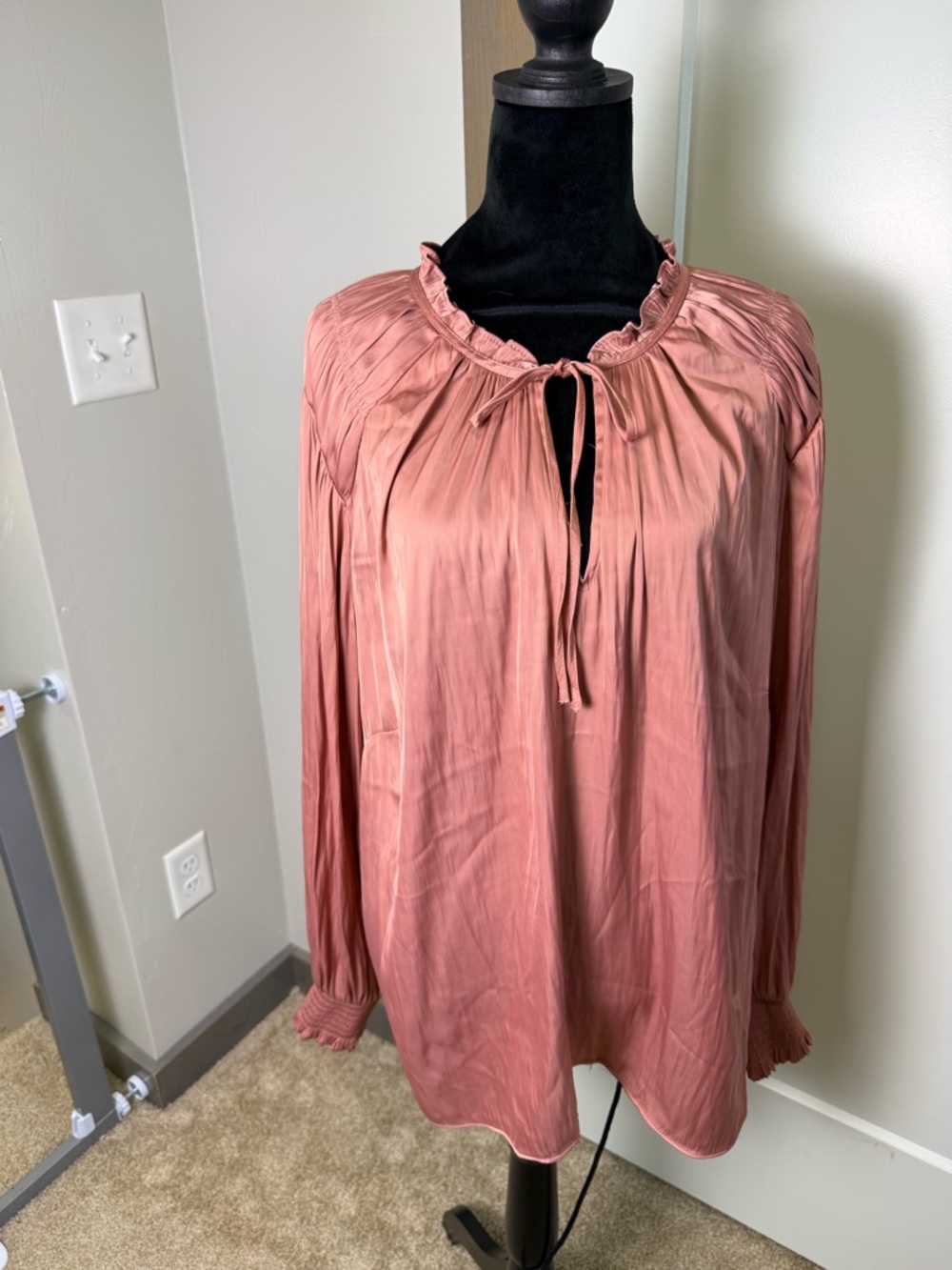 Rachel Zoe Satin Tie Front Ruffle Flowy‎ Blouse Balloon Sleeve Rose Pink Plus 2X